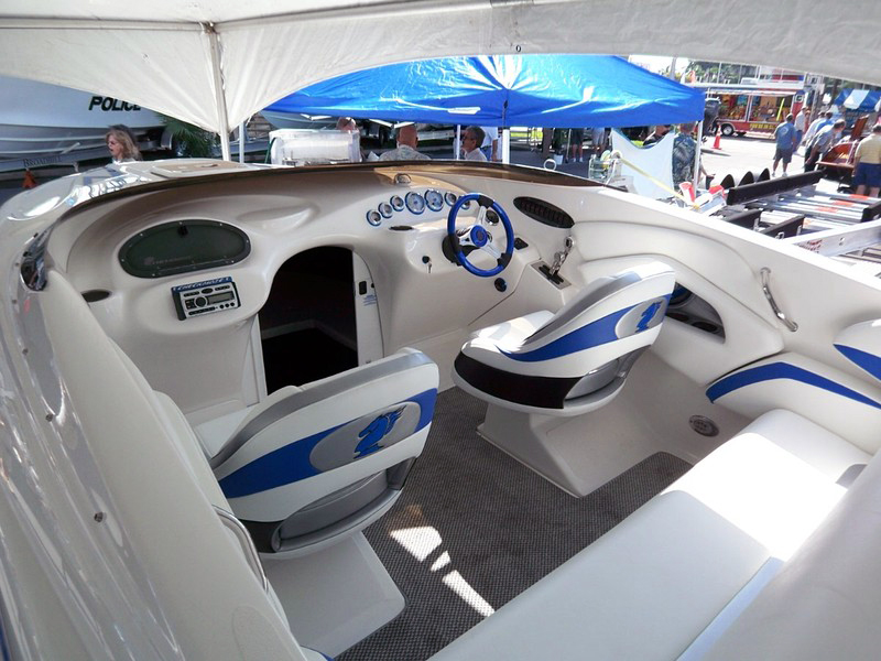 2010 Checkmate 244 ZT at 2009 Miami Boat Show