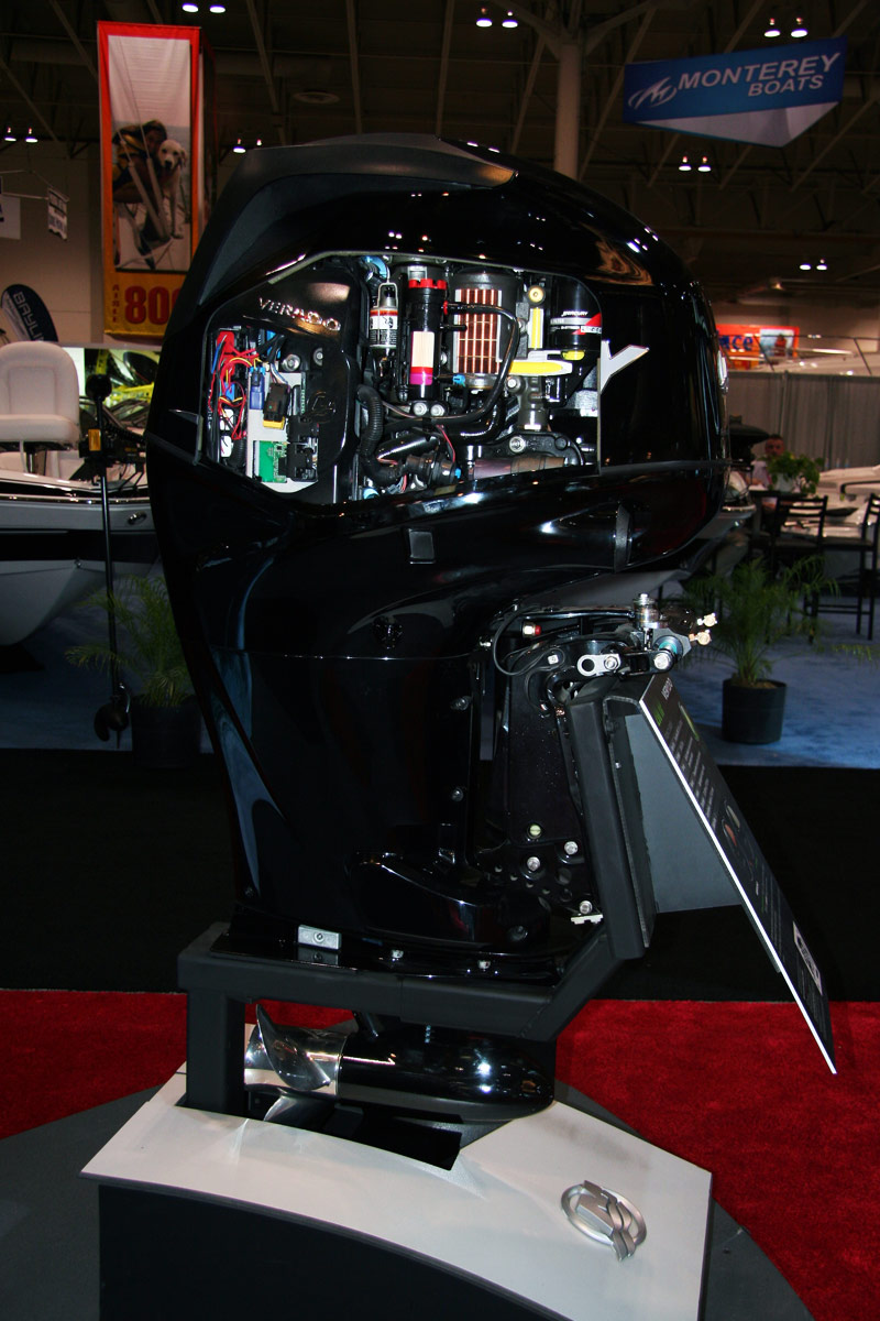 Mercury Verado display at 2010 TIBS